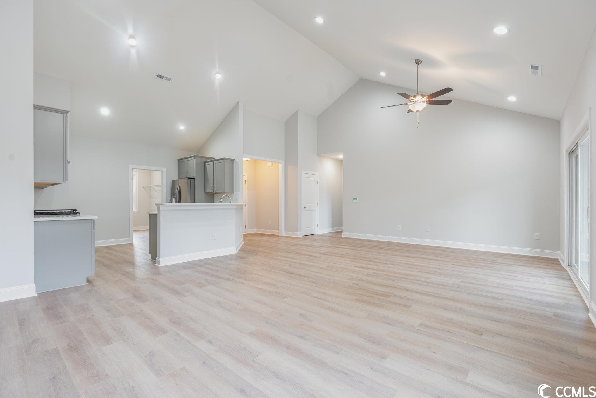 607 Millbrook Road Georgetown, SC 29440 - Photo 7 of 40