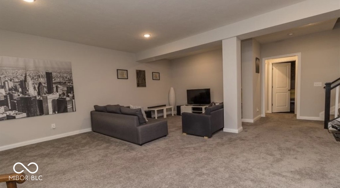 5146 Oak Ridge Trail Columbus, IN 47201 - Photo 15 of 17