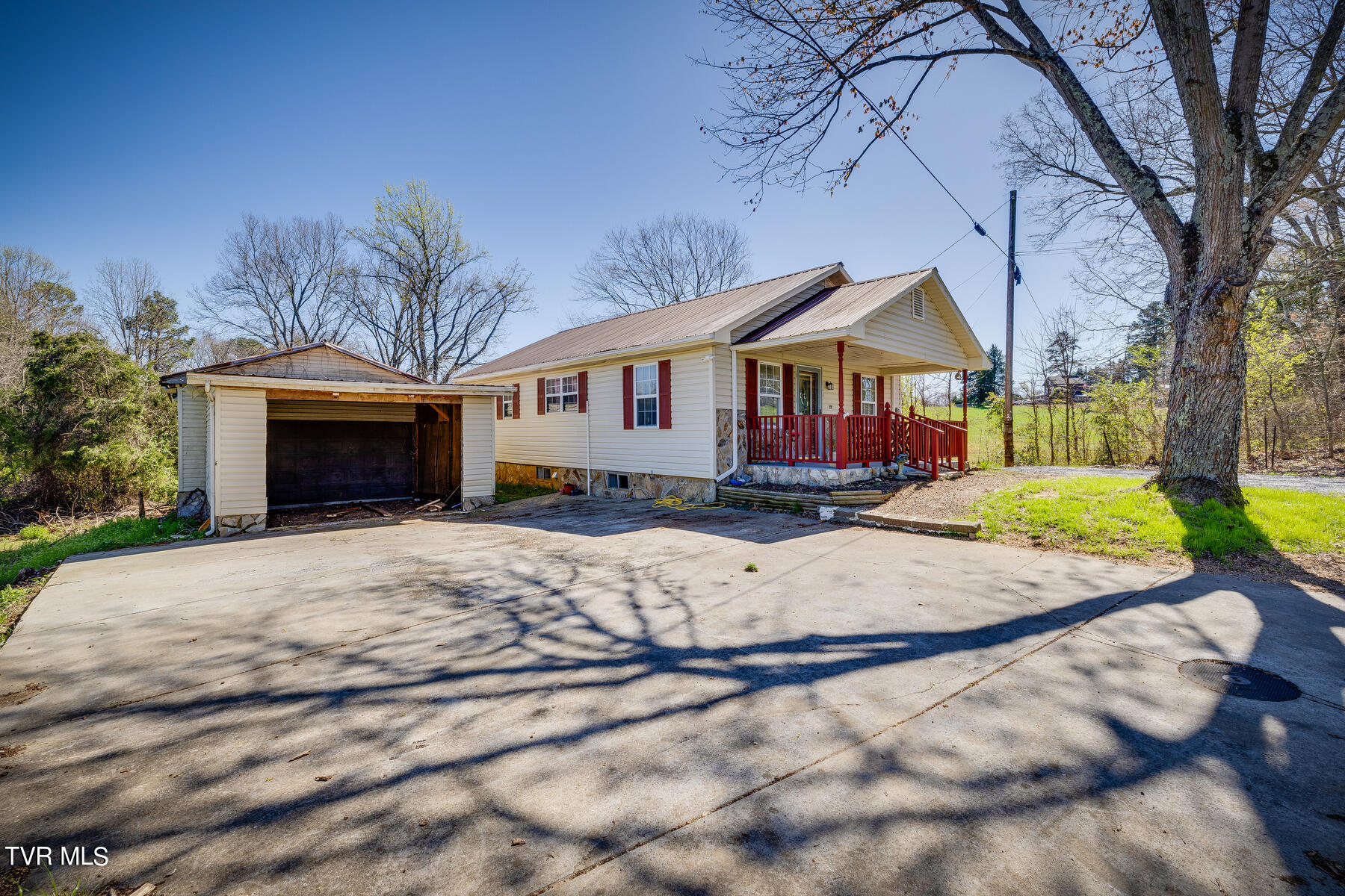 560 Anderson Loop Greeneville, TN 37743 - Photo 11 of 31 003