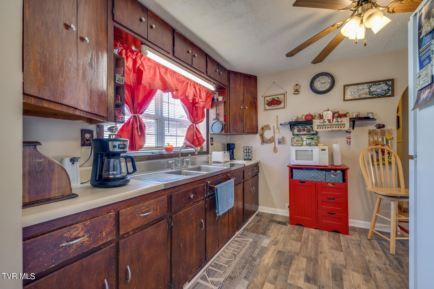 560 Anderson Loop Greeneville, TN 37743 - Photo 19 of 31 011