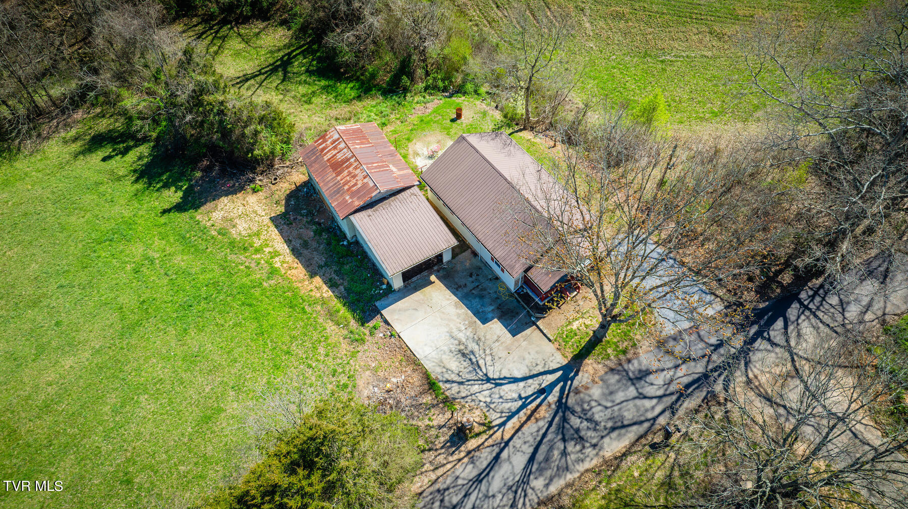 560 Anderson Loop Greeneville, TN 37743 - Photo 3 of 31 101