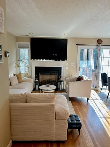 $3,200 | 311 Farrwood Drive, Unit 1, Haverhill, MA 01835