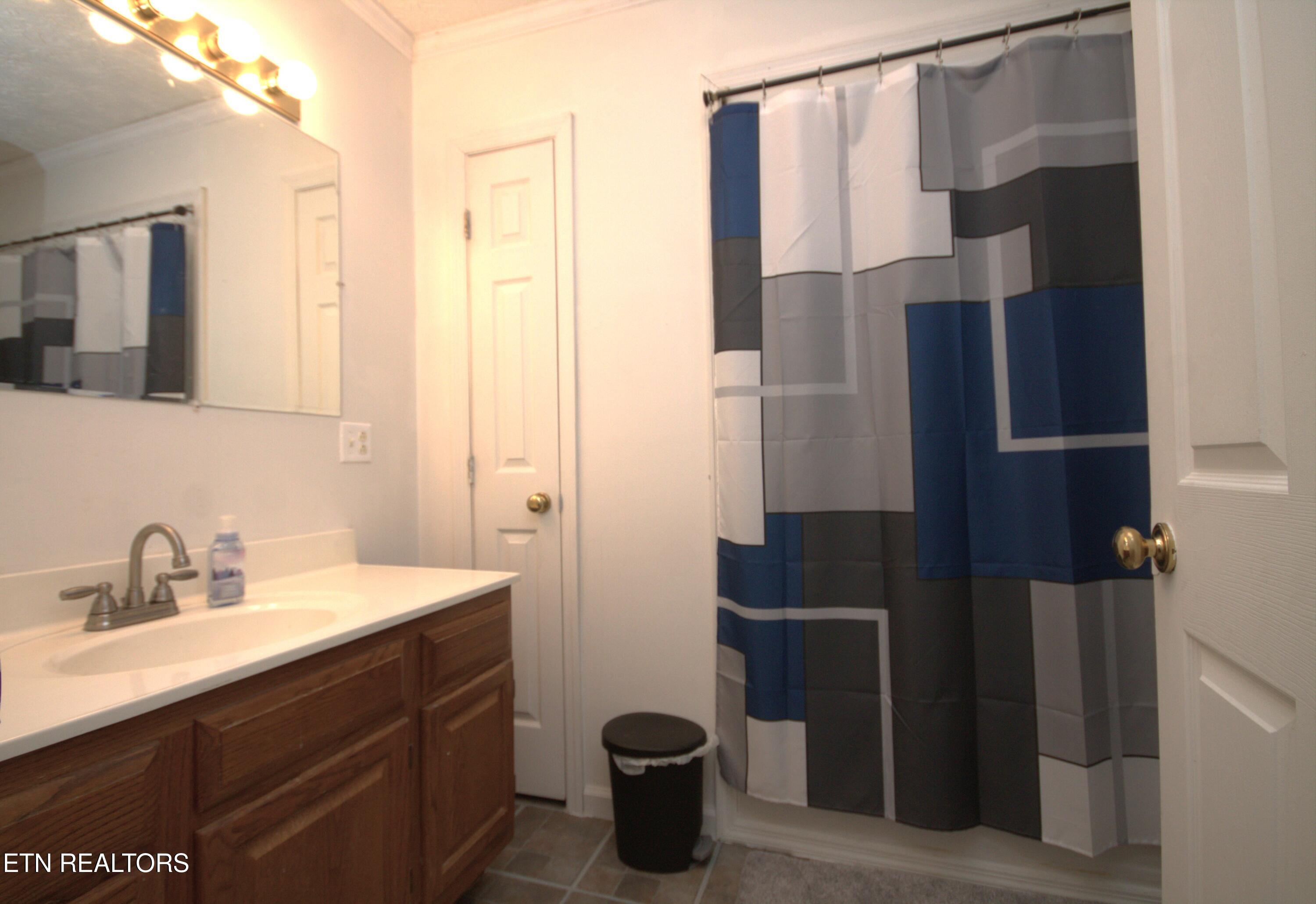 724 Lower Quarry Road Newport, TN 37821 - Photo 11 of 18 Full Bathroom
