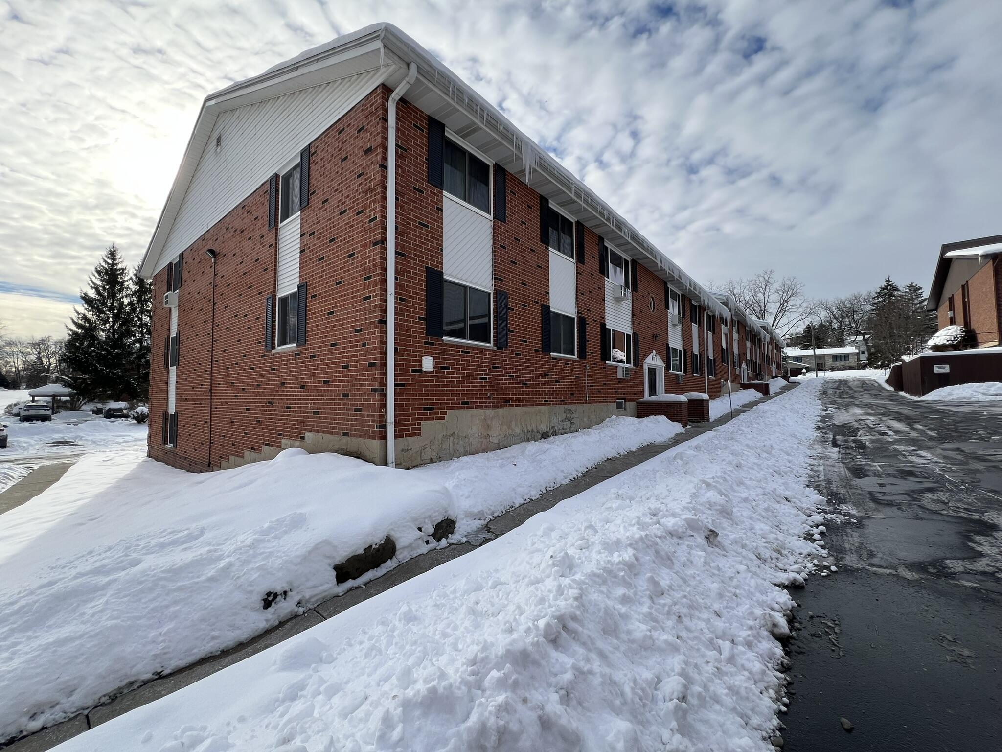 255 Elmwood Avenue, Unit 309 Lake Geneva, WI 53147 - Photo 18 of 19 Back of Building