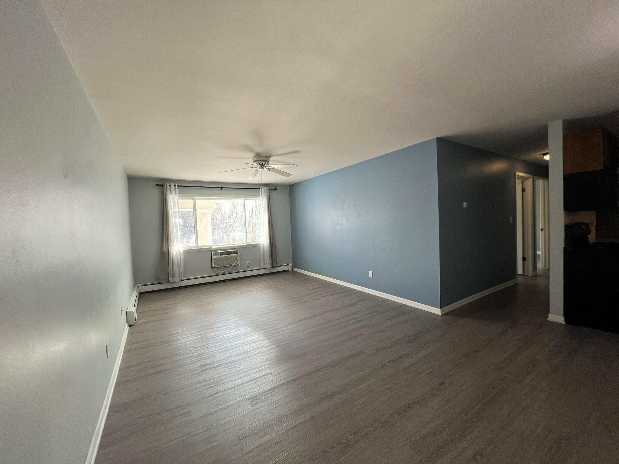 255 Elmwood Avenue, Unit 309 Lake Geneva, WI 53147 - Photo 4 of 19 Living Room