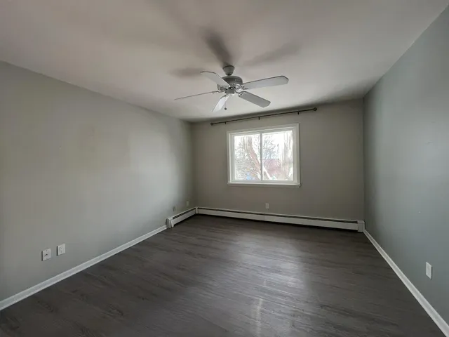 $1,500 | 255 Elmwood Avenue, Unit 309, Lake Geneva, WI 53147