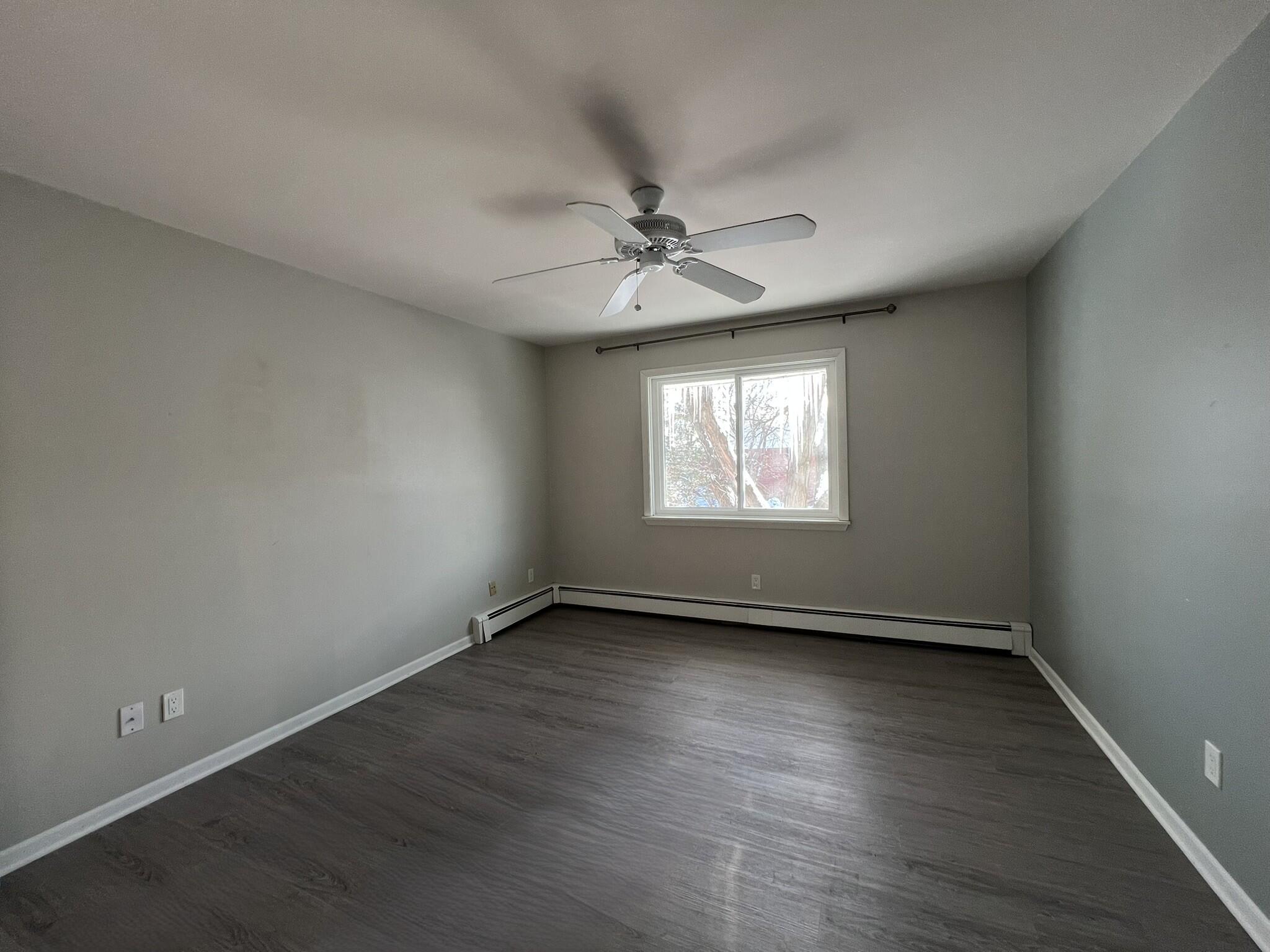 255 Elmwood Avenue, Unit 309 Lake Geneva, WI 53147 - Photo 7 of 19 Primary Bedroom