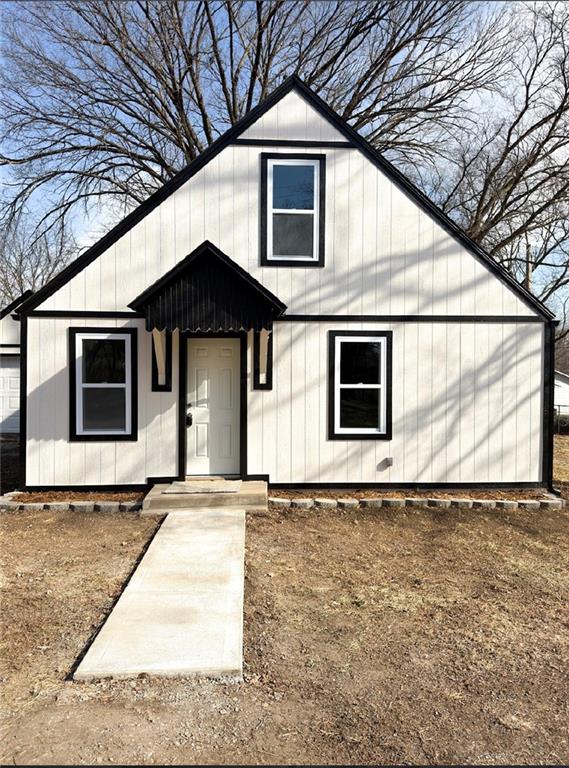 105 South Willow Street Butler, MO 64730 - Photo 2 of 39