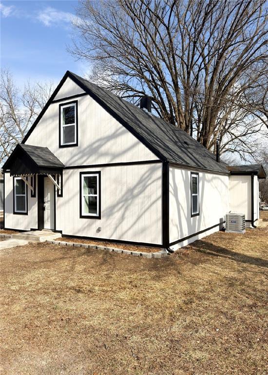 105 South Willow Street Butler, MO 64730 - Photo 4 of 39