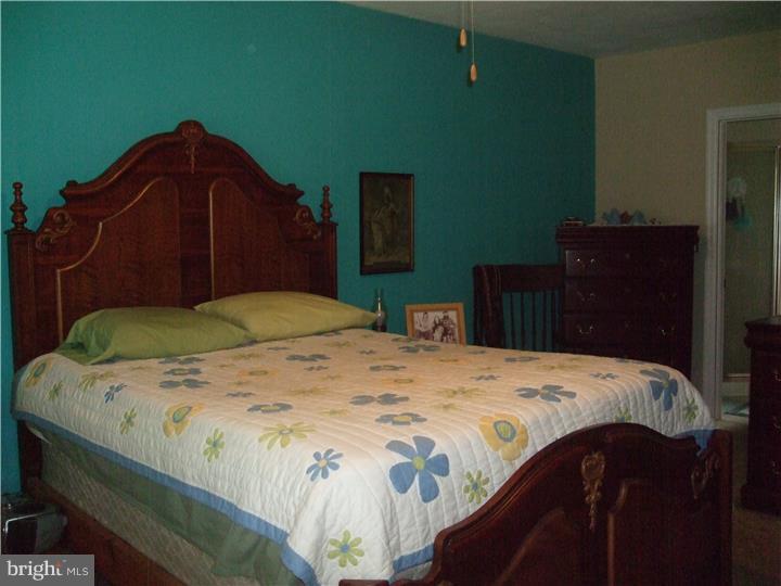 21 Center Road Pemberton, NJ 08068 - Photo 17 of 25 Master Bedroom