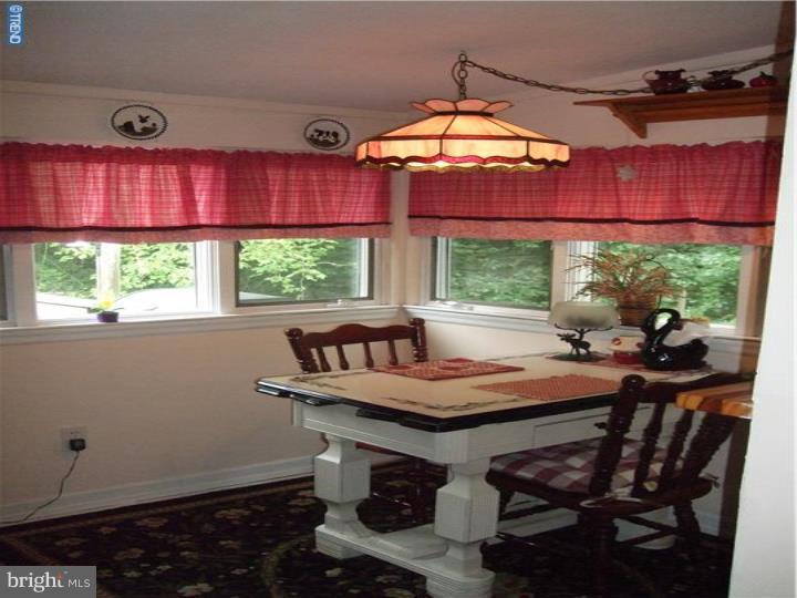 21 Center Road Pemberton, NJ 08068 - Photo 8 of 25 Breakfast Room