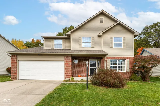 $273,900 | 11122 Oakspring Court, Indianapolis, IN 46239