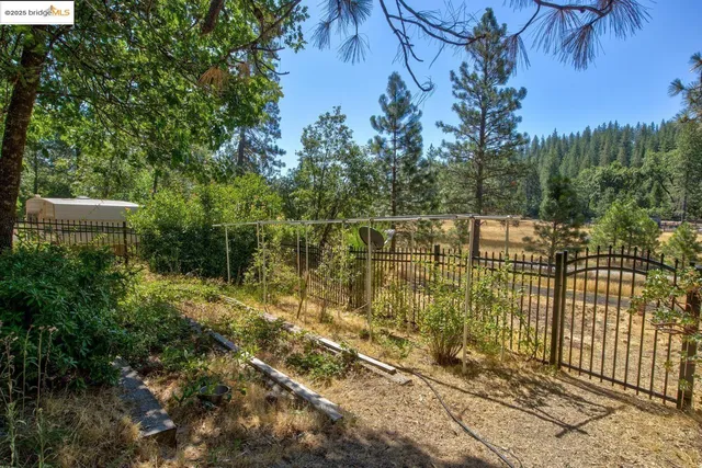 $529,000 | 105 Avery Sheep Ranch Road, Avery, CA 95224