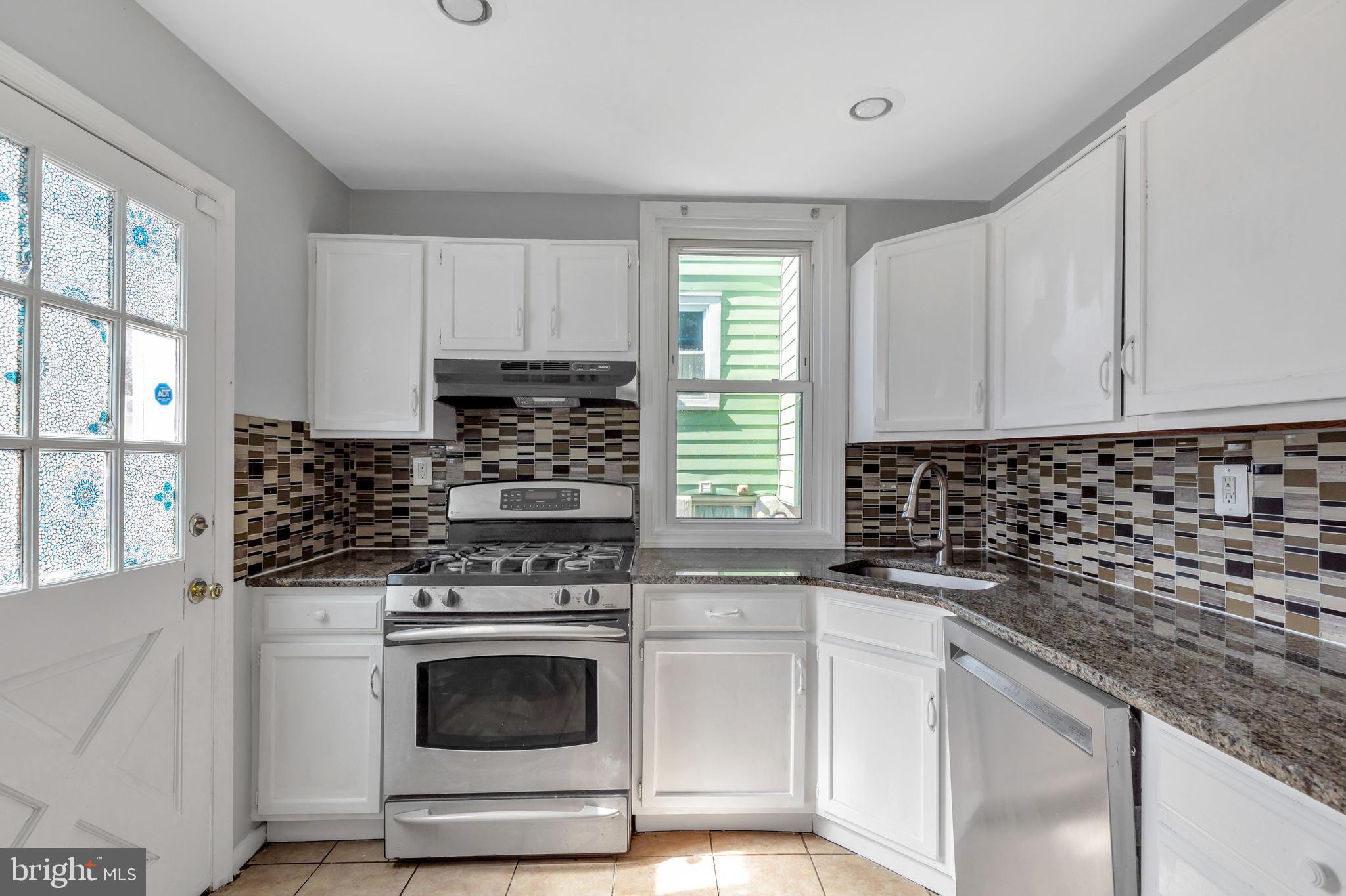 4056 Ellendale Road Drexel Hill, PA 19026 - Photo 6 of 30