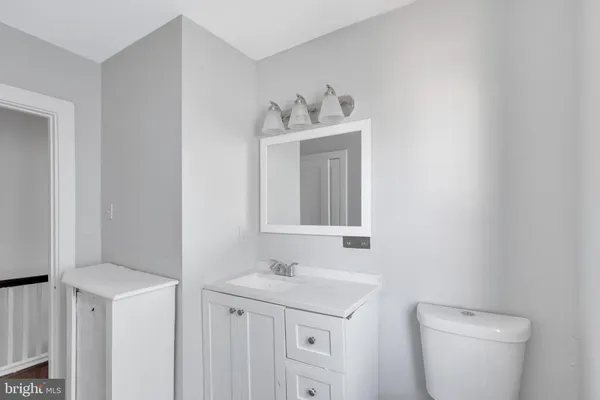 $2,100 | 4056 Ellendale Road, Drexel Hill, PA 19026