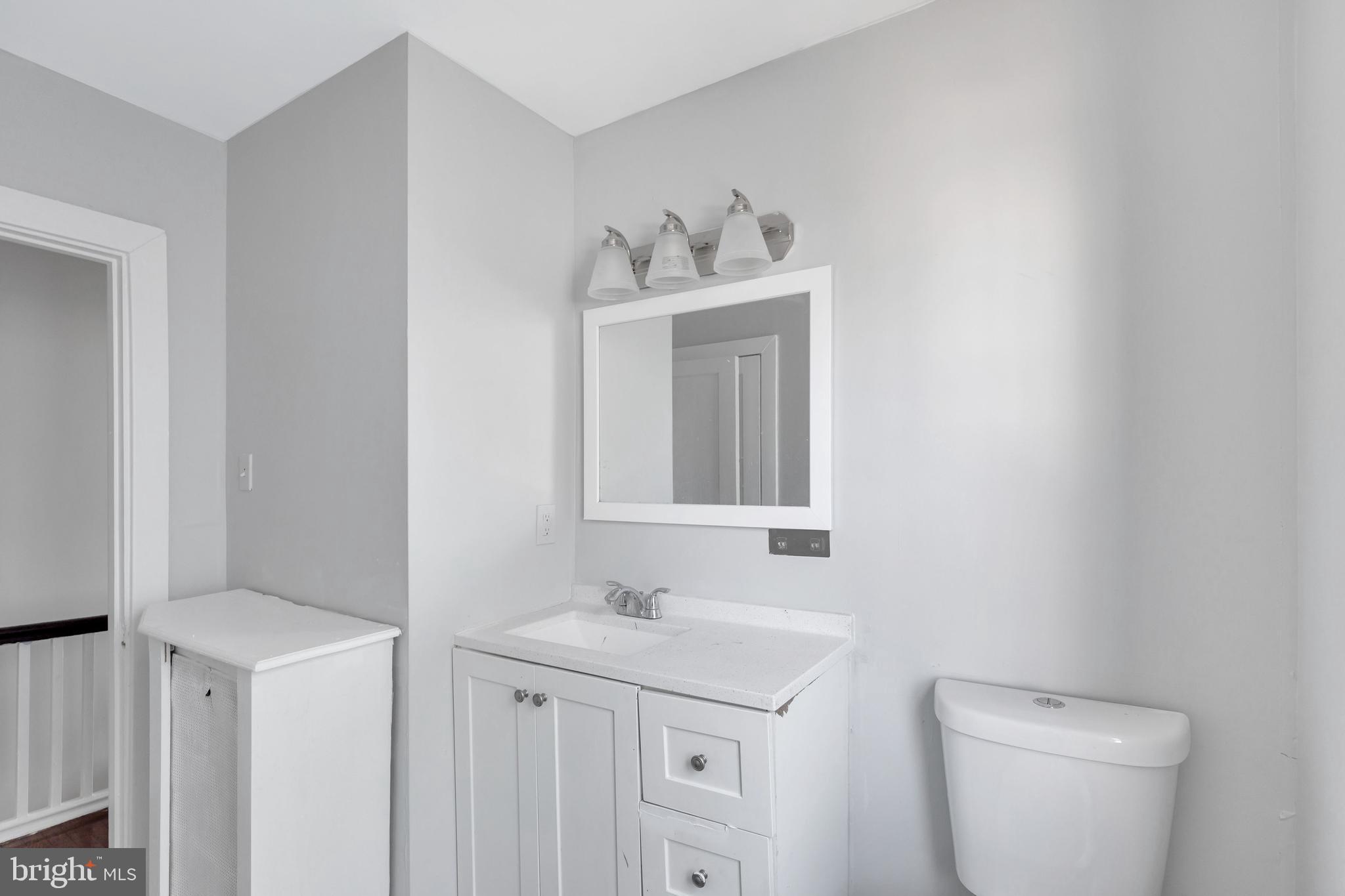 4056 Ellendale Road Drexel Hill, PA 19026 - Photo 10 of 30