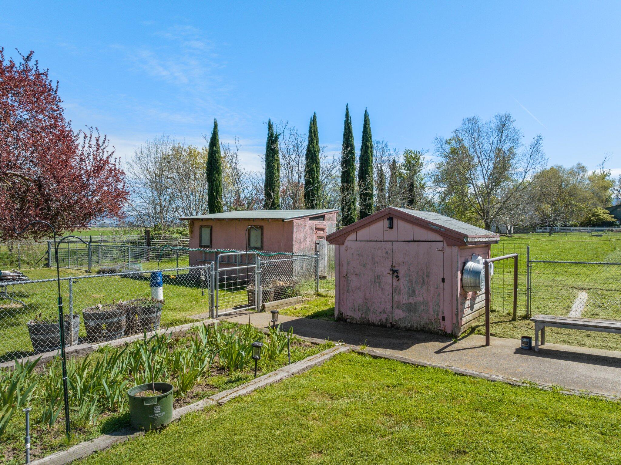 2896 Hanley Road Central Point, OR 97502 - Photo 21 of 26 21-web-or-mls-DJI_0017