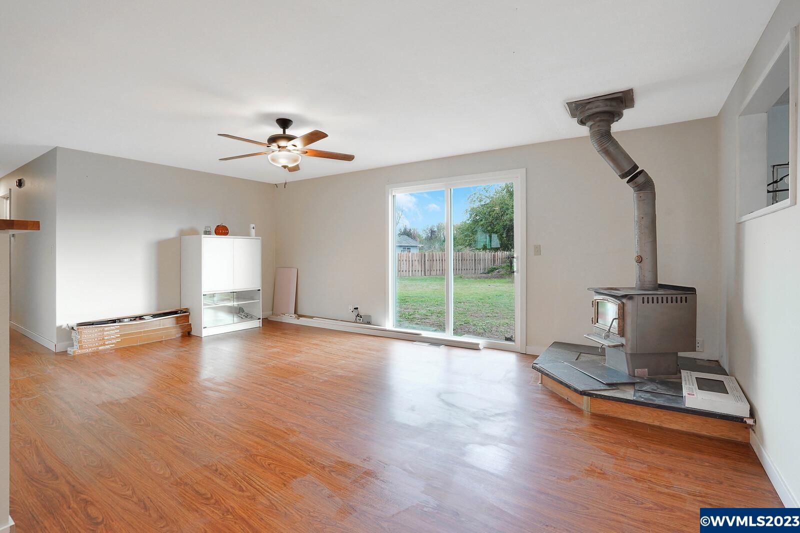 1225 Hemlock Loop Independence, OR 97351 - Photo 12 of 27 Gallery Image 12