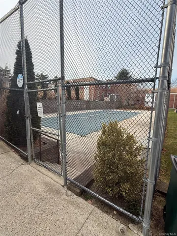 $449,000 | 68-21 Cloverdale Lane | Oakland Gardens