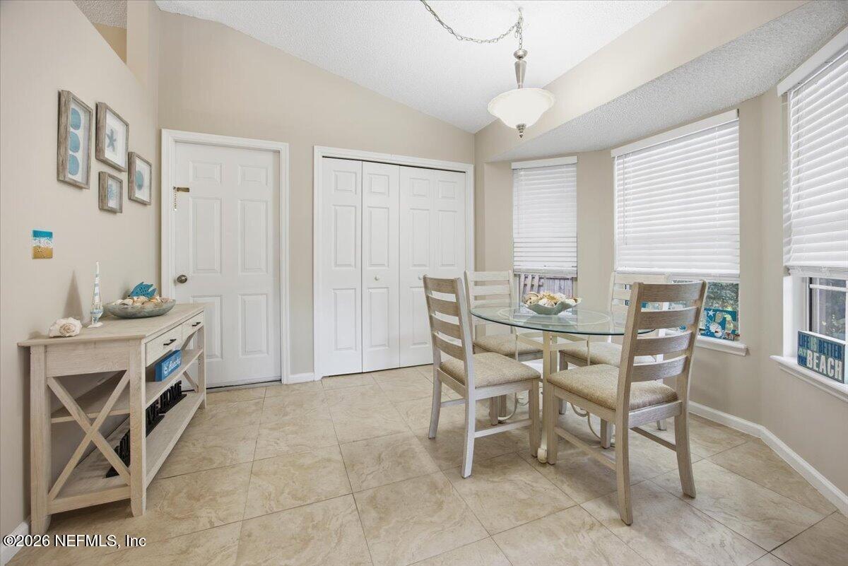 4544 Singletary Road Jacksonville, FL 32257 - Photo 13 of 36 11-Breakfast Area