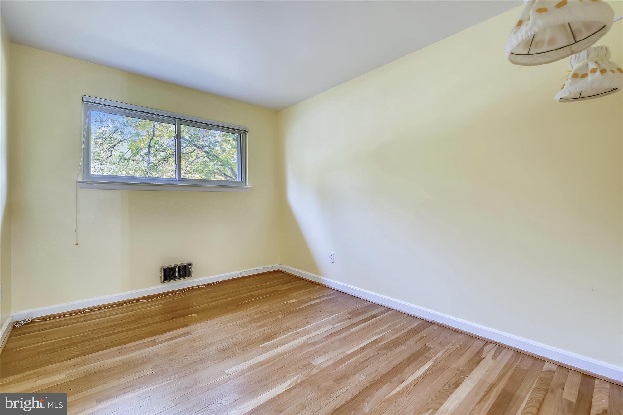 11500 Colt Terrace Silver Spring, MD 20902 - Photo 14 of 30 Bedroom 3