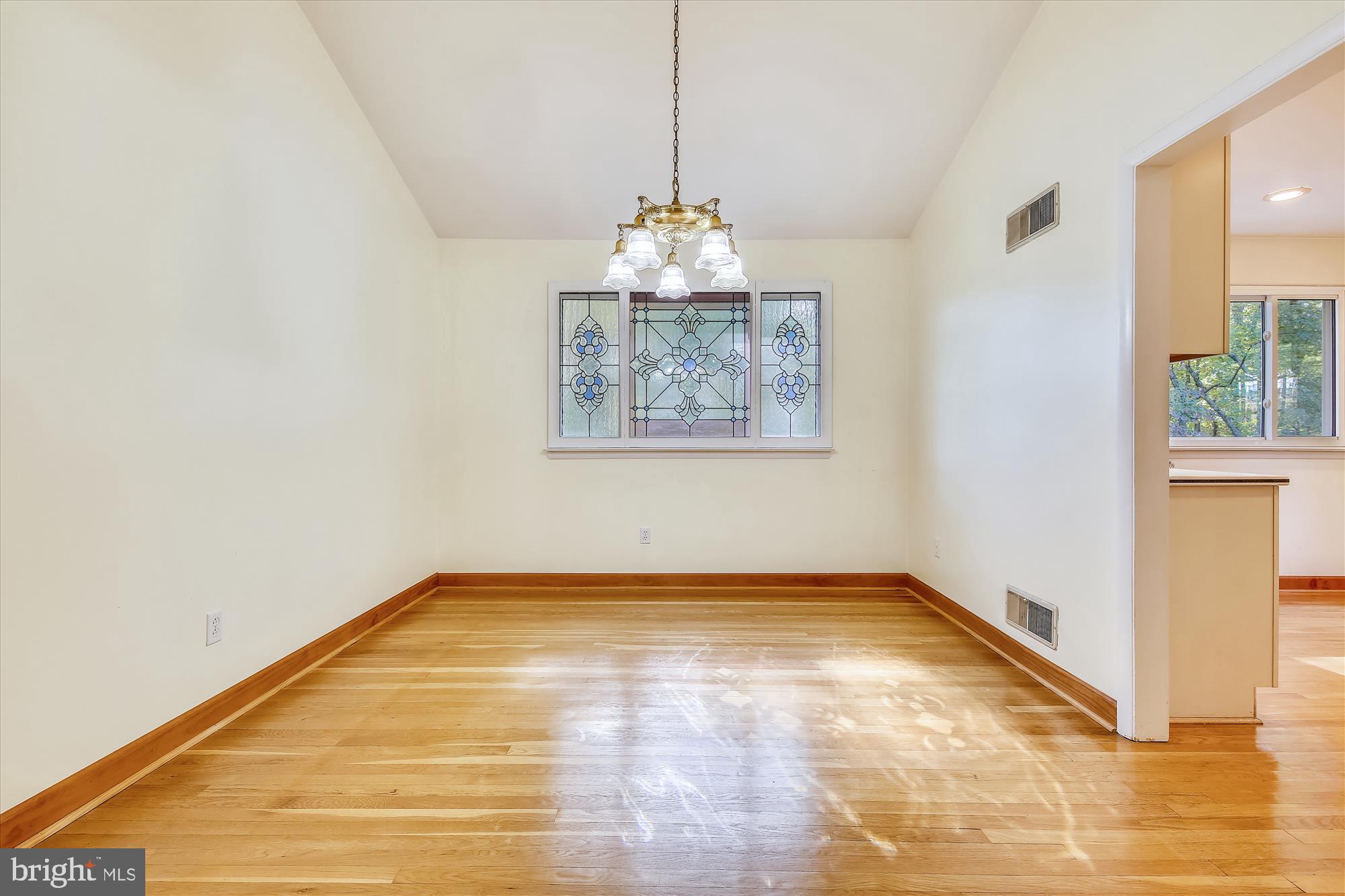 11500 Colt Terrace Silver Spring, MD 20902 - Photo 6 of 30 Dining Room