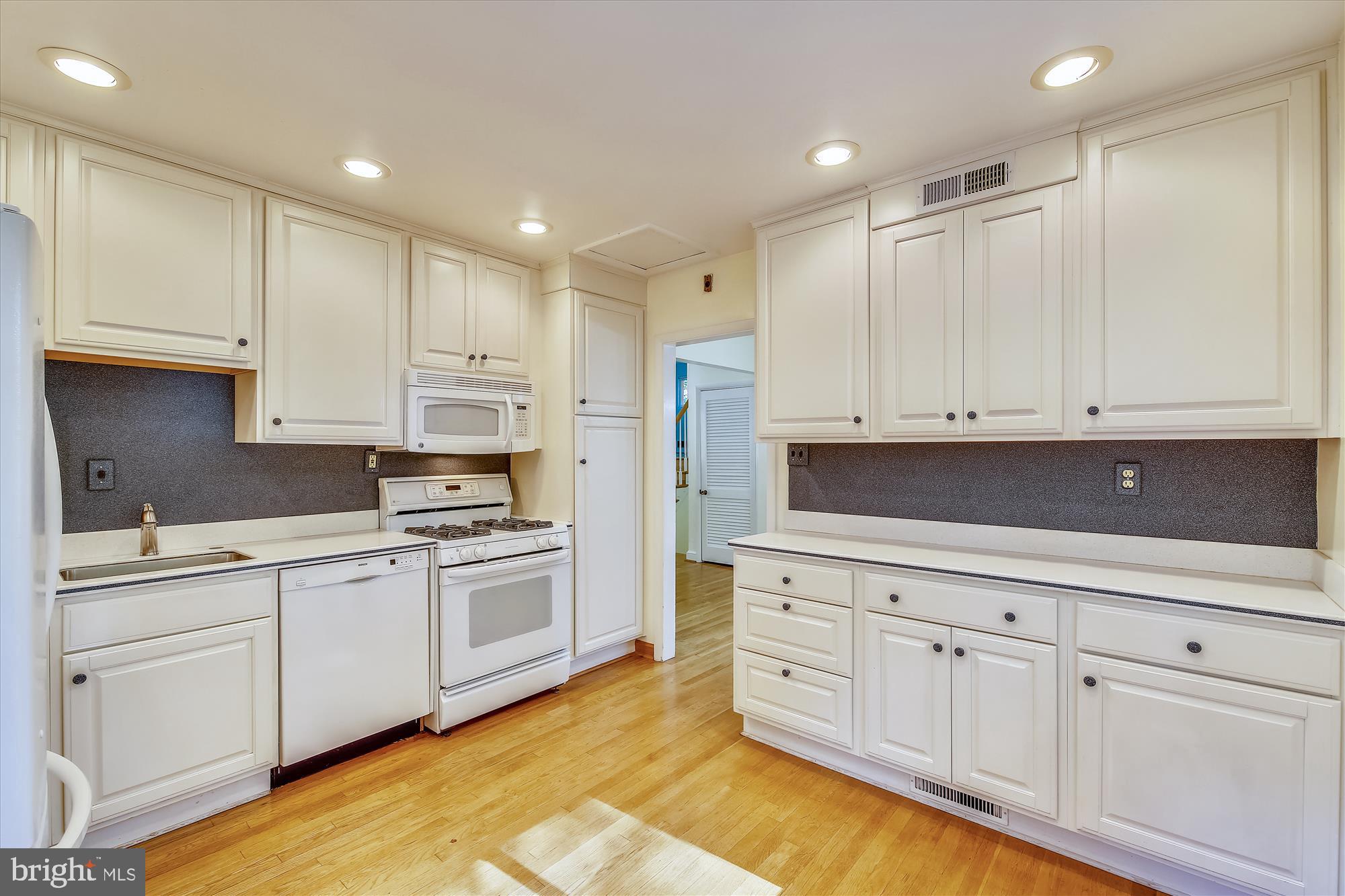 11500 Colt Terrace Silver Spring, MD 20902 - Photo 9 of 30 Kitchen