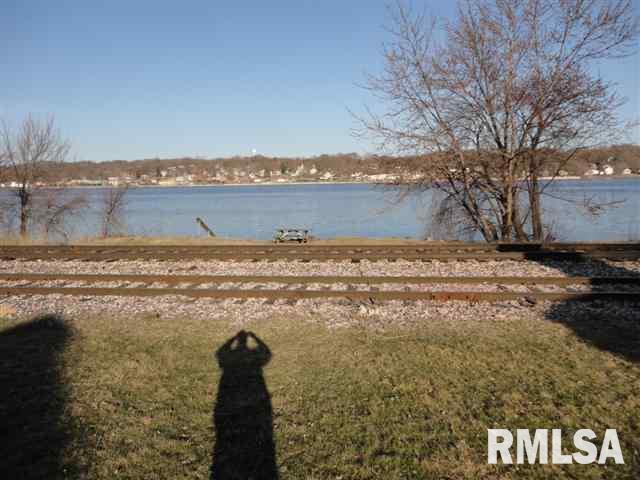 607 North Cody Road Le Claire, IA 52753 - Photo 12 of 12 Gallery Image 12