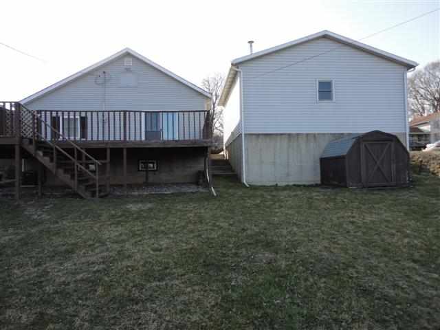 607 North Cody Road Le Claire, IA 52753 - Photo 8 of 12 Gallery Image 8