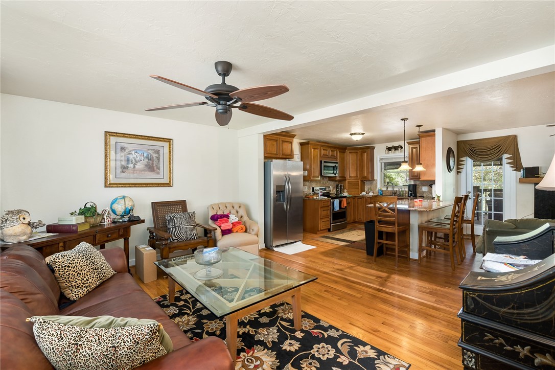1024 Trump Pointe Anderson, SC 29626 - Photo 6 of 49