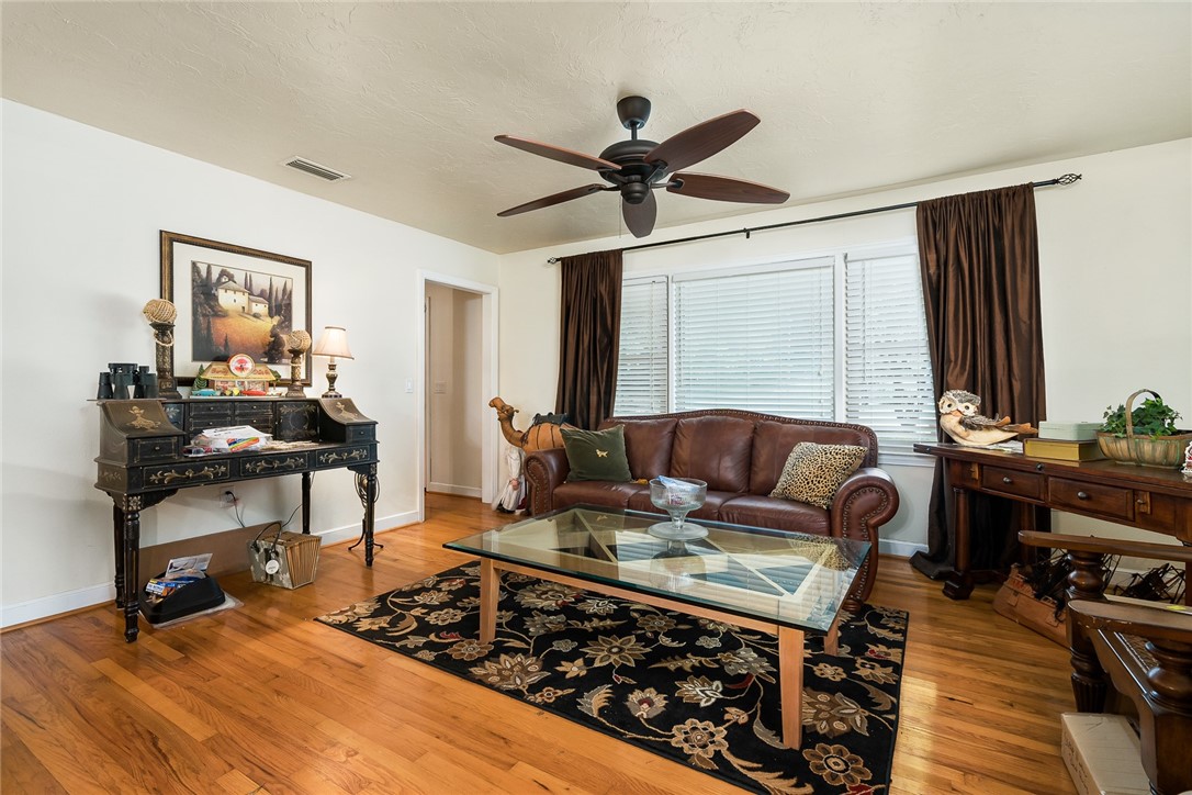 1024 Trump Pointe Anderson, SC 29626 - Photo 7 of 49
