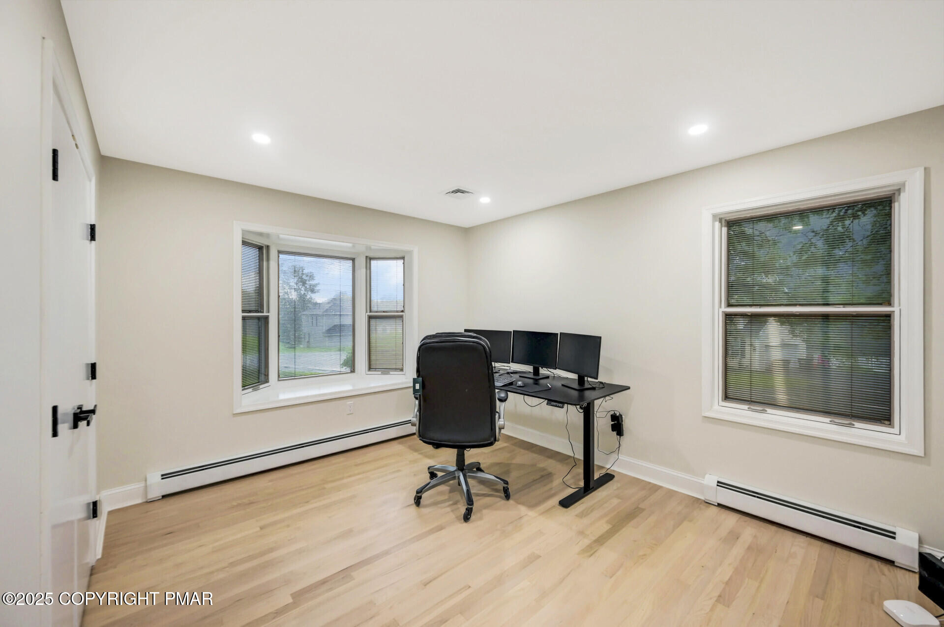 326 Edgemont Road Stroudsburg, PA 18360 - Photo 17 of 30 326EdgemontRd_58618_17