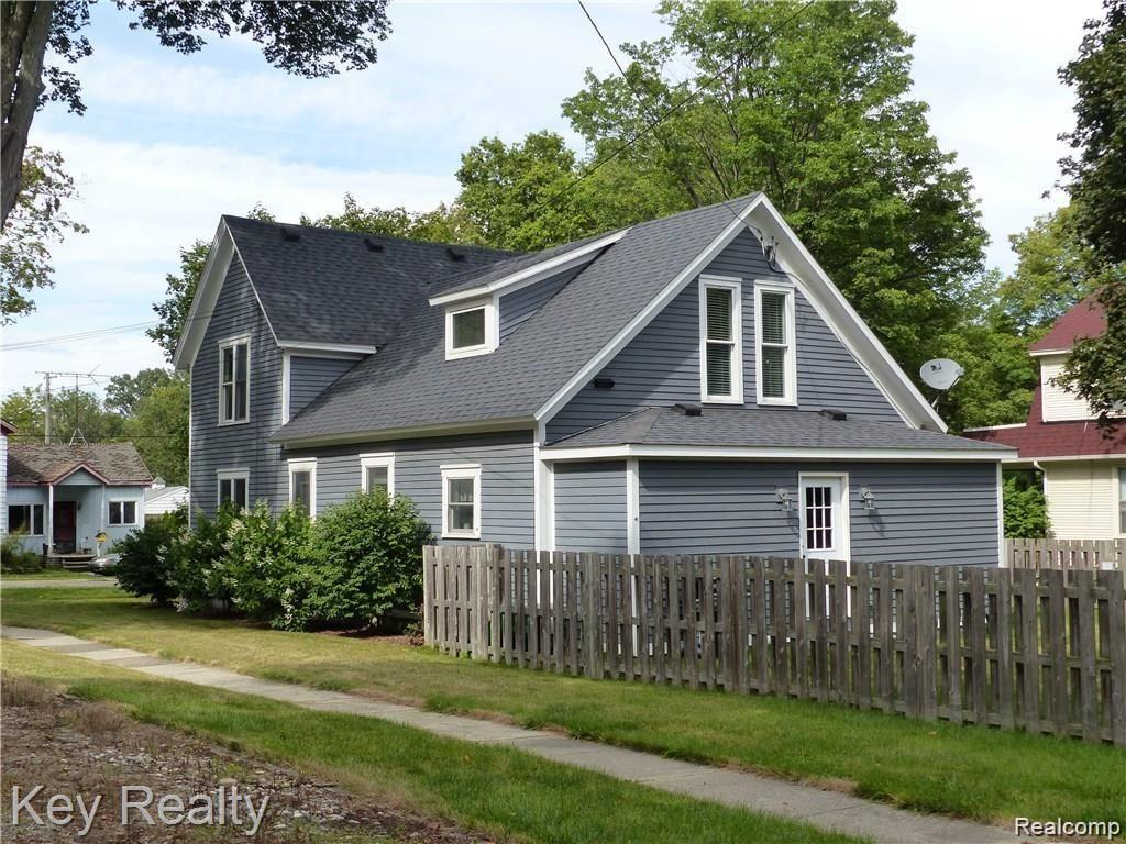 521 West Washington Street Howell, MI 48843 - Photo 3 of 34