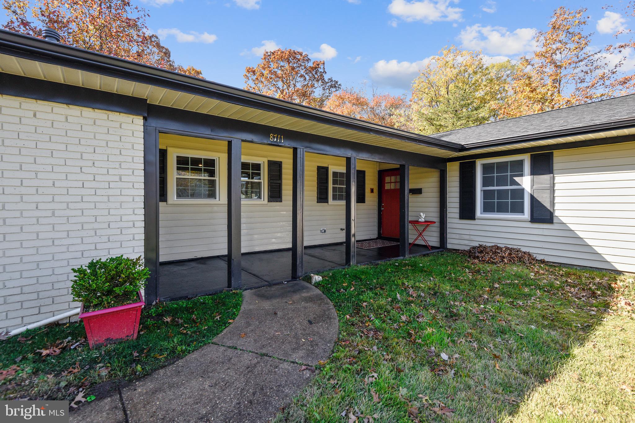 8711 Graystone Lane Laurel, MD 20708 - Photo 4 of 64 Gallery Image 4