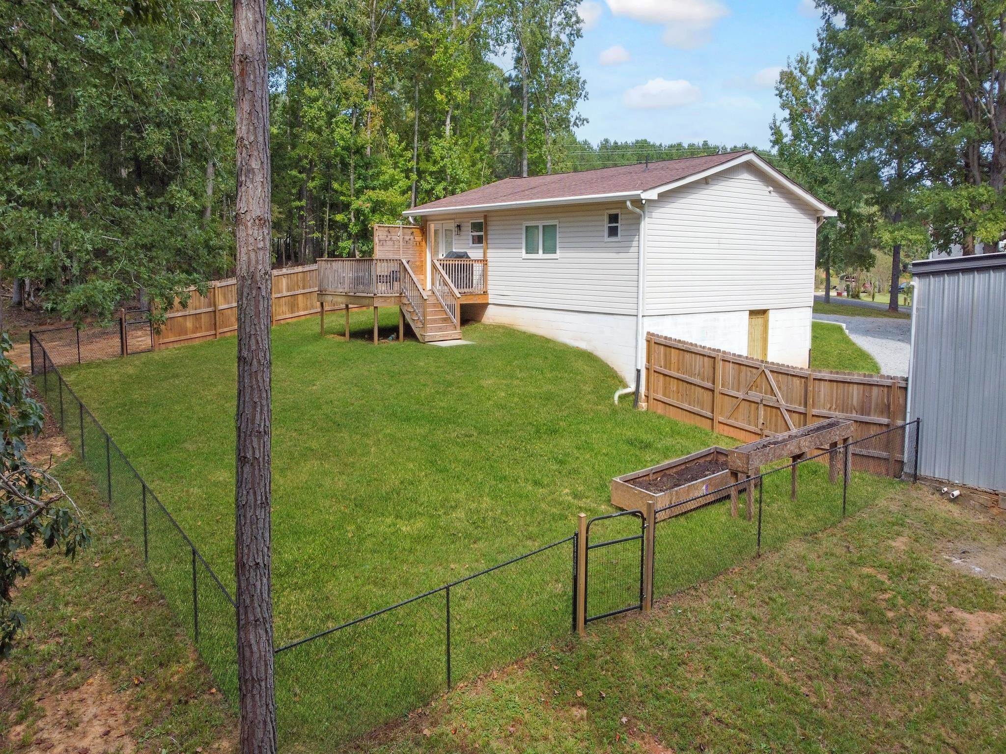 2277 State Rd S-30-82 Laurens, SC 29360 - Photo 37 of 44