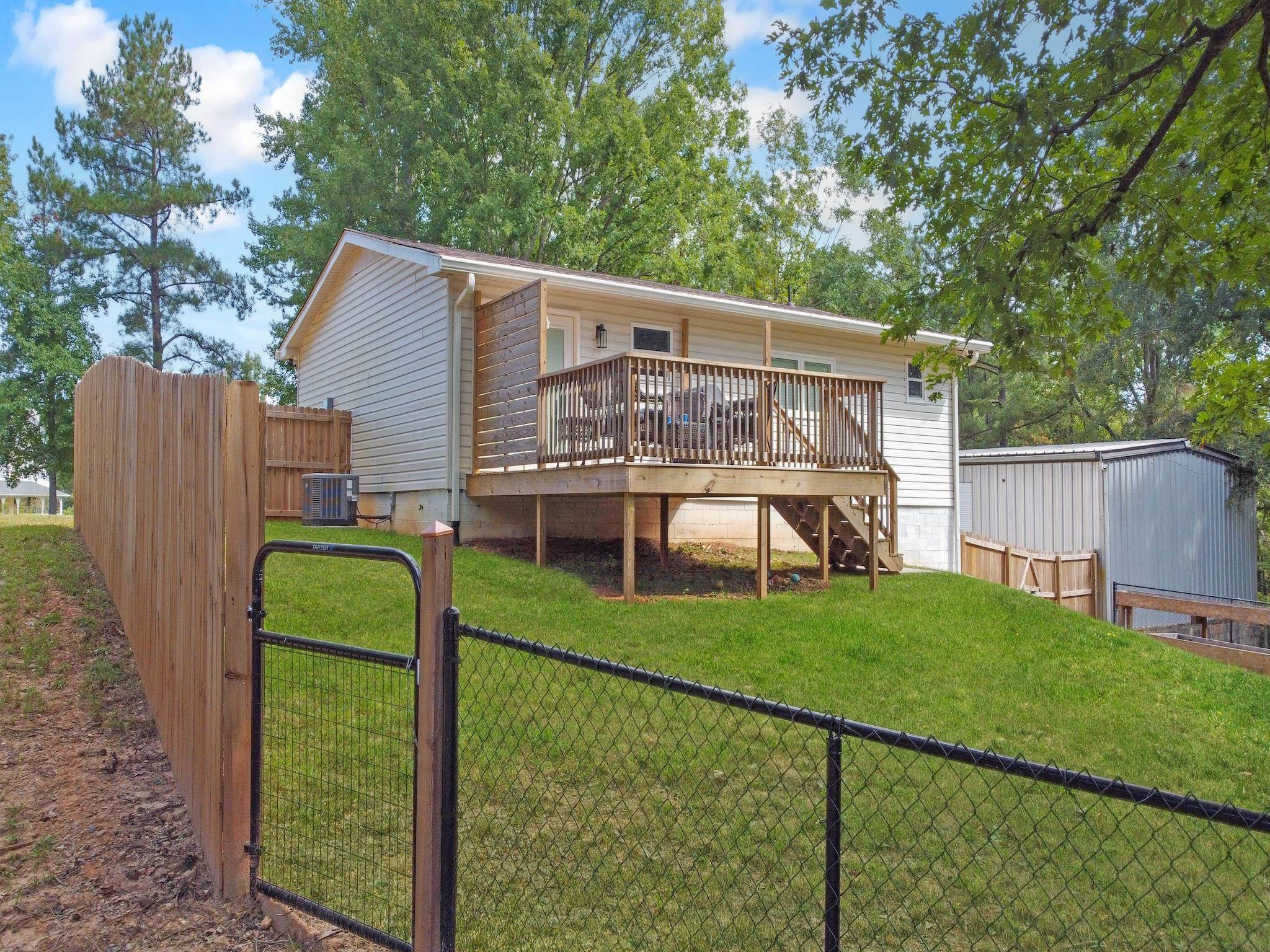 2277 State Rd S-30-82 Laurens, SC 29360 - Photo 38 of 44