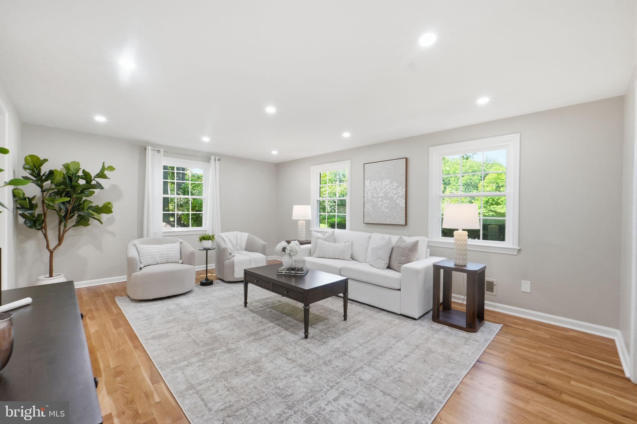 8008 Inspection House Road Potomac, MD 20854 - Photo 12 of 43 Bright and airy living space awaits.