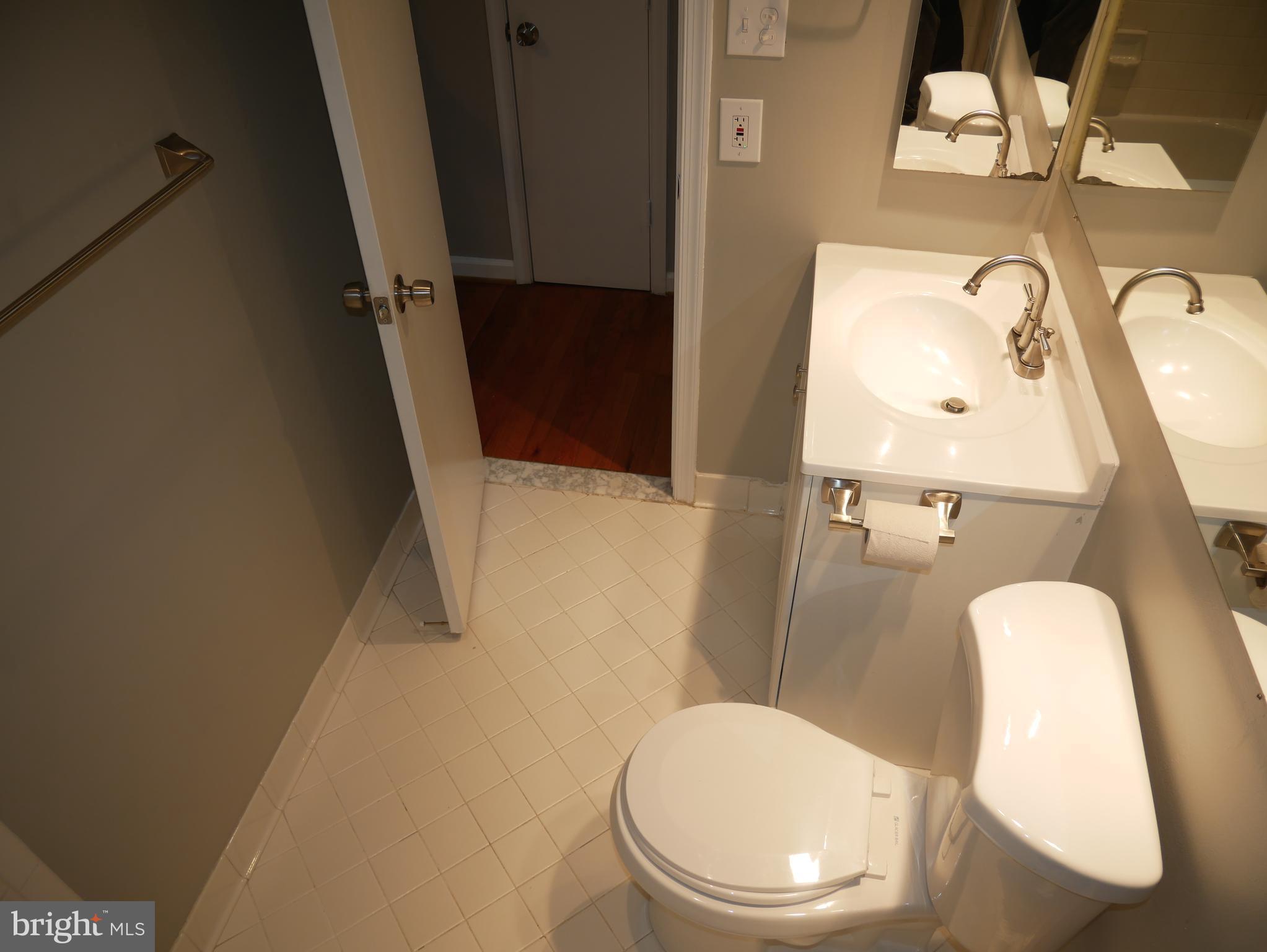 13611 Sir Thomas Way, Unit 1B33 Silver Spring, MD 20904 - Photo 19 of 26