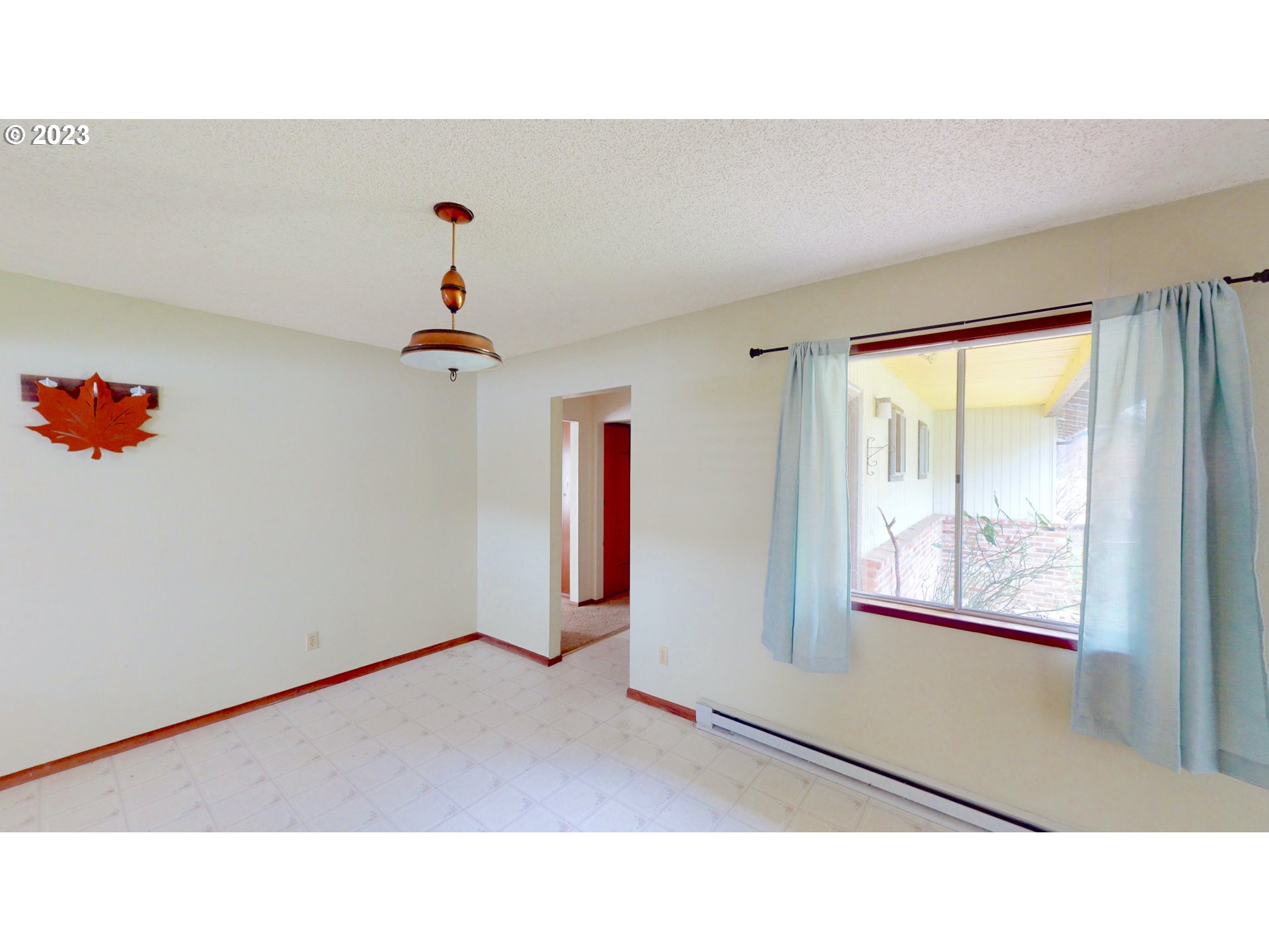 1233 Northeast Ridge Avenue Roseburg, OR 97470 - Photo 14 of 24