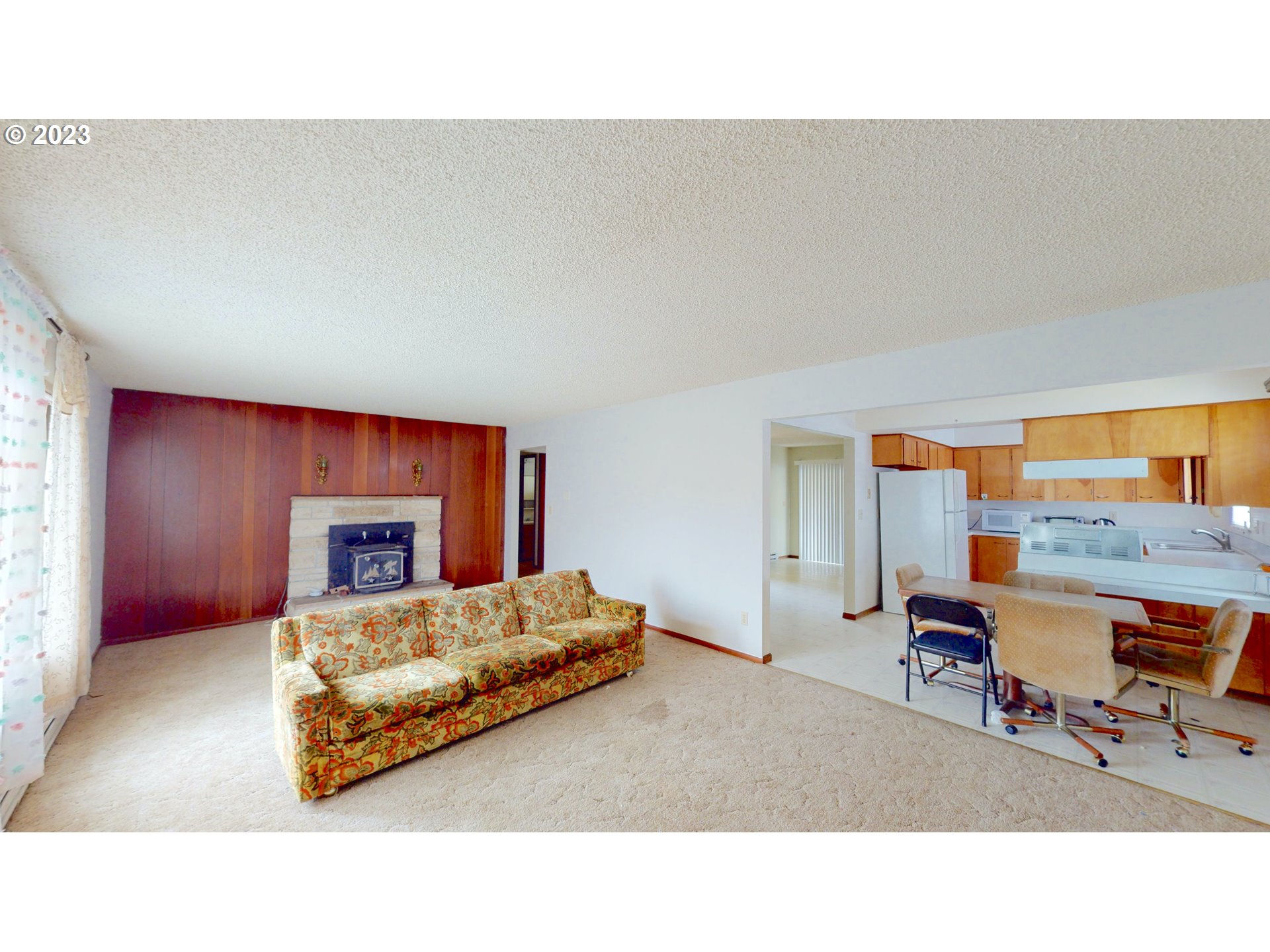 1233 Northeast Ridge Avenue Roseburg, OR 97470 - Photo 4 of 24