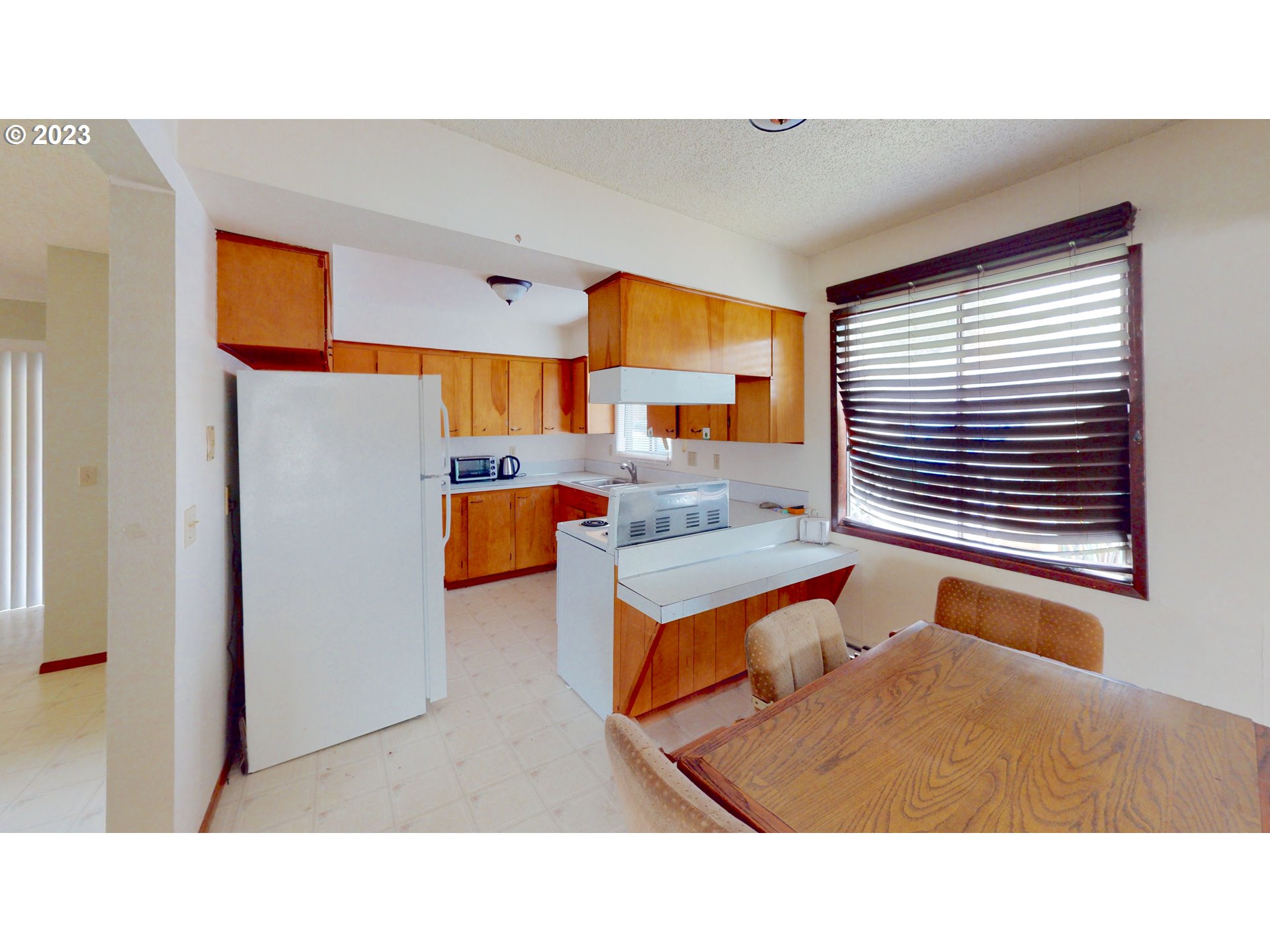 1233 Northeast Ridge Avenue Roseburg, OR 97470 - Photo 8 of 24