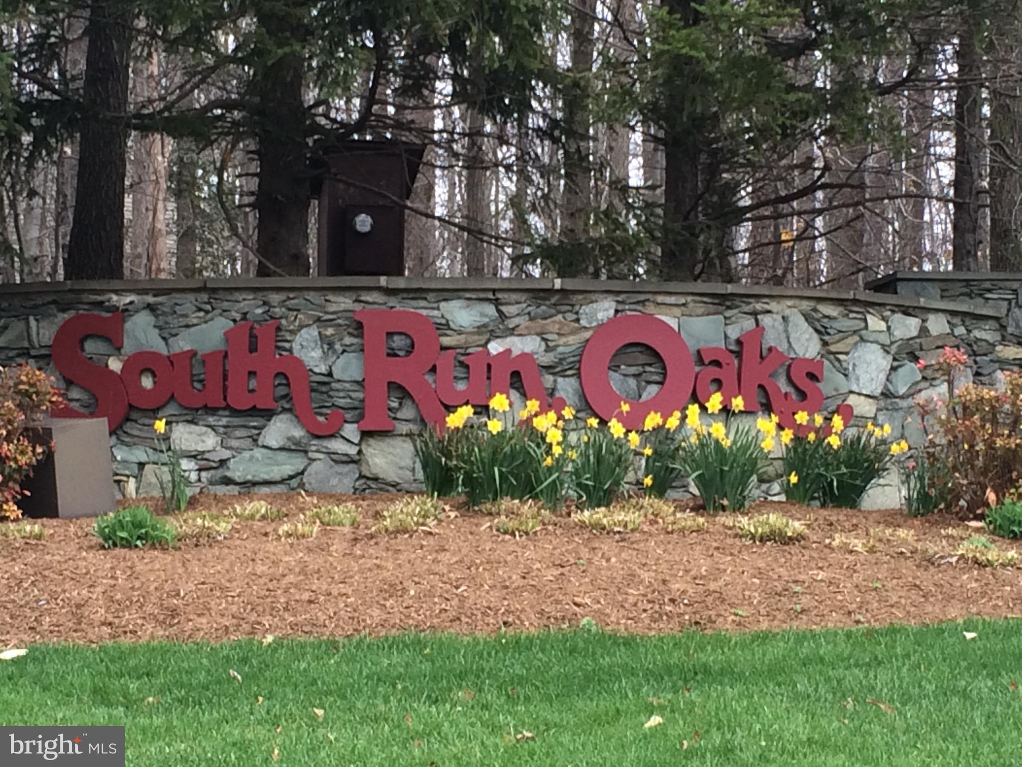 9596 Oakington Drive Fairfax Station, VA 22039 - Photo 48 of 52 a view of outdoor space with garden and entertaining space