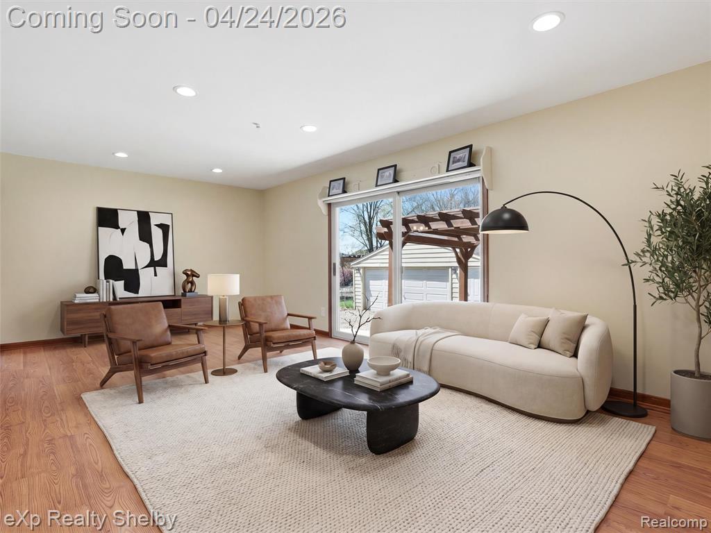49301 Schoenherr Road Utica, MI 48315 - Photo 4 of 47 Gallery Image 4