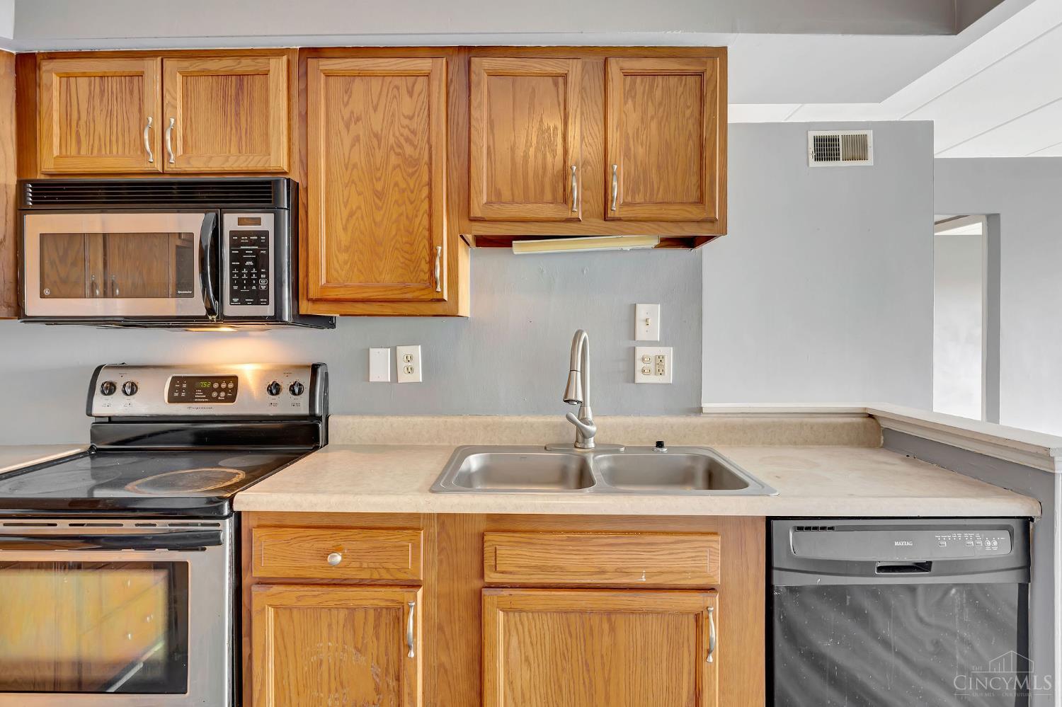 2691 Lehman Road, Unit 16 Cincinnati, OH 45204 - Photo 21 of 39 Gallery Image 21
