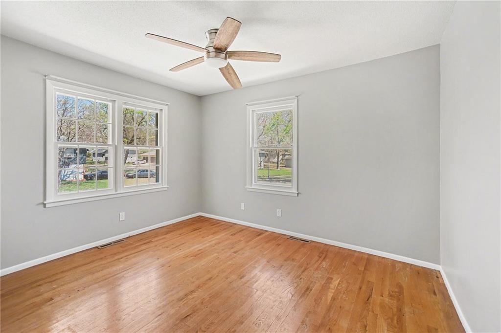 6403 120th Terrace Grandview, MO 64030 - Photo 15 of 53