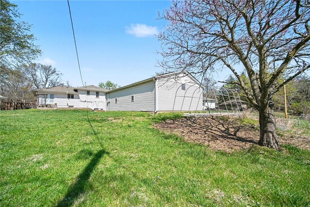 6403 120th Terrace Grandview, MO 64030 - Photo 27 of 53