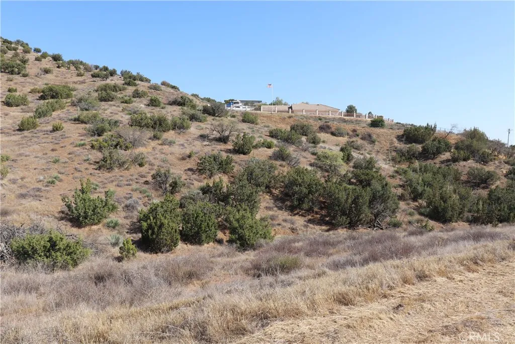0 Hanawalt Road Santa Clarita, CA 91350 - Photo 17 of 18 a view of a dry field