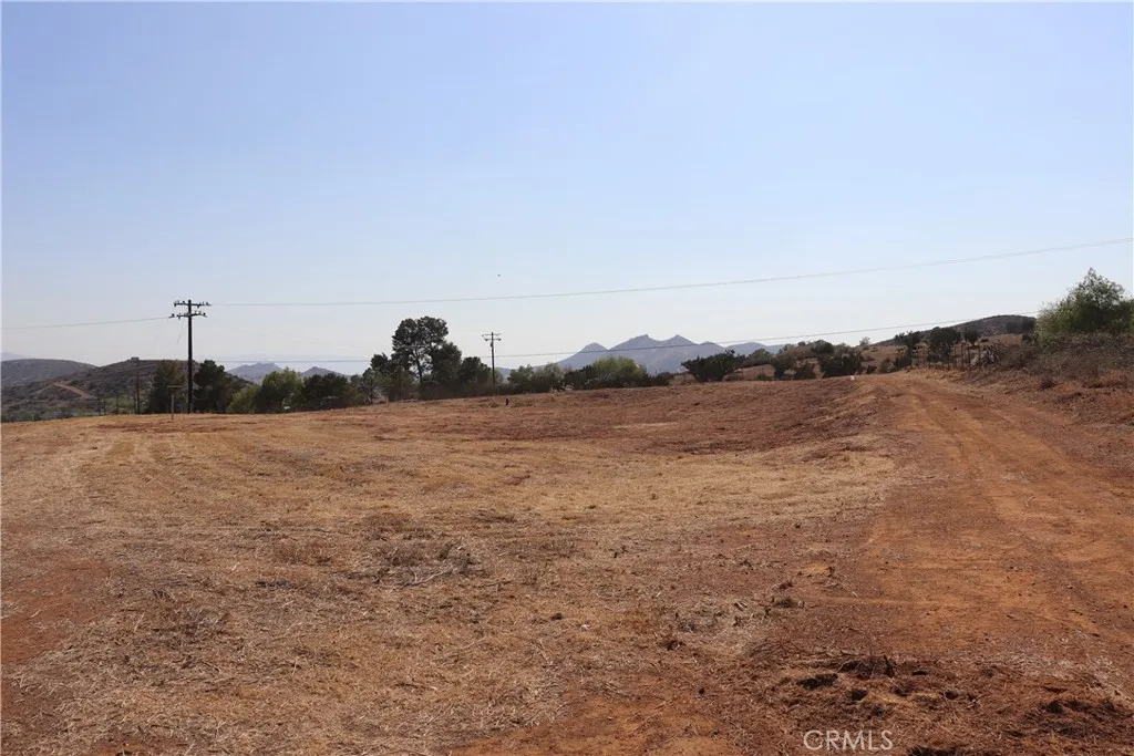 0 Hanawalt Road Santa Clarita, CA 91350 - Photo 9 of 18 a view of lake