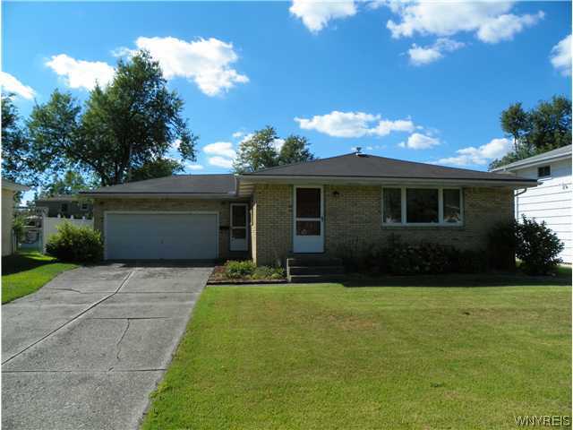 84 Briarhurst Road Amherst, NY 14221 - Photo 1 of 1 Exterior Front