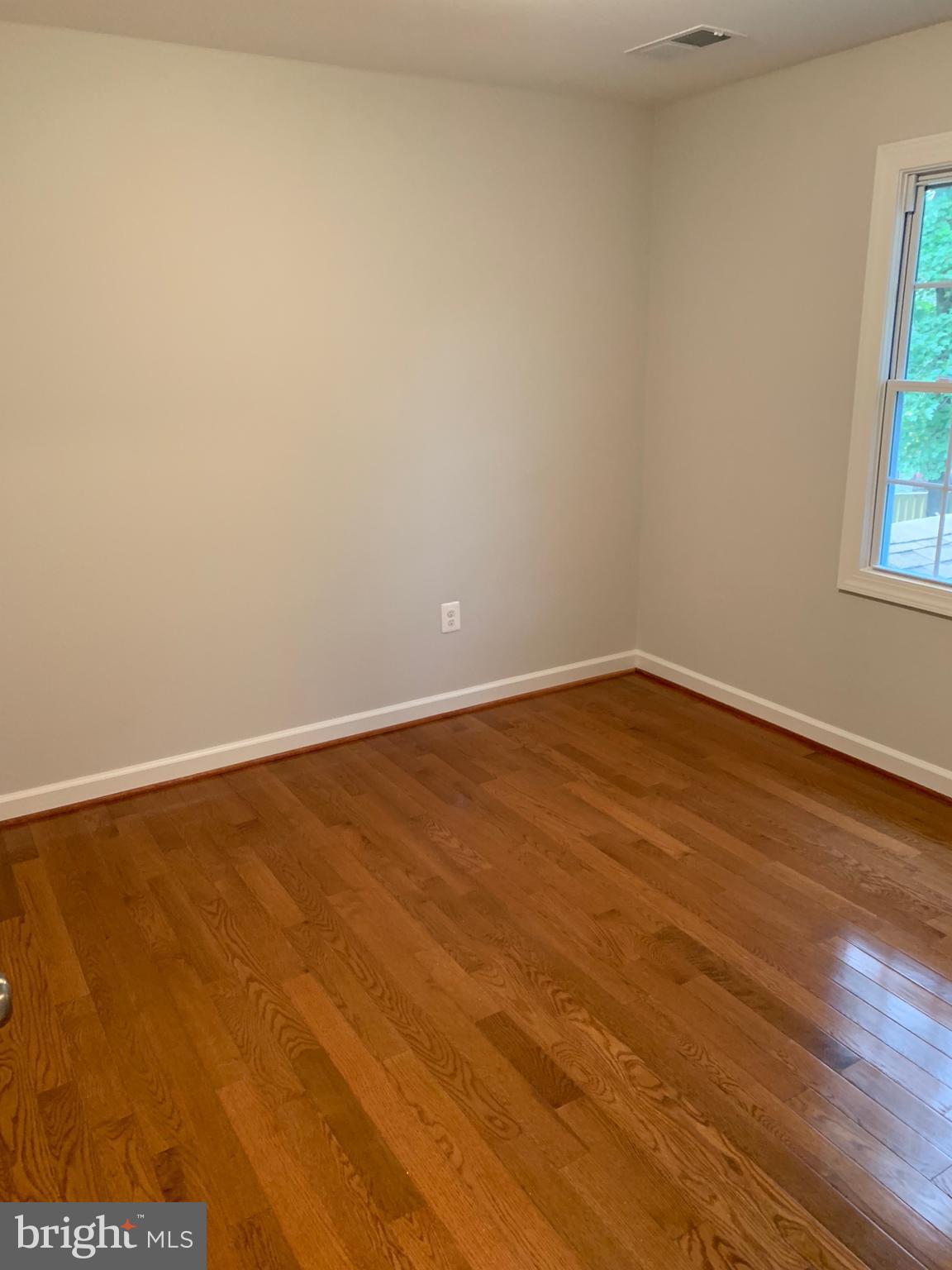 2313 Toddsbury Place Reston, VA 20191 - Photo 18 of 24 Rear Bedroom